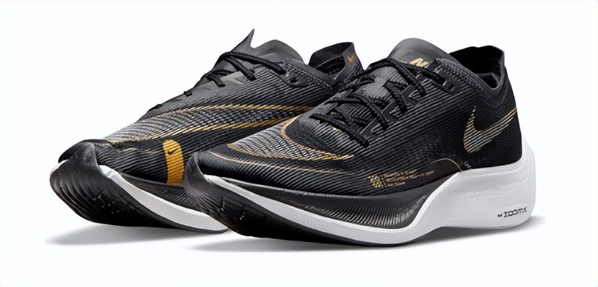 阿迪跑鞋vs耐克跑鞋,索康尼跑鞋和耐克跑鞋哪个好