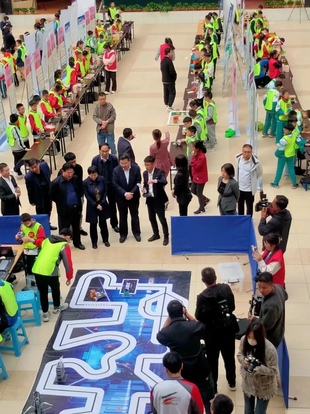 永济师生显身手素养大赛竞风流