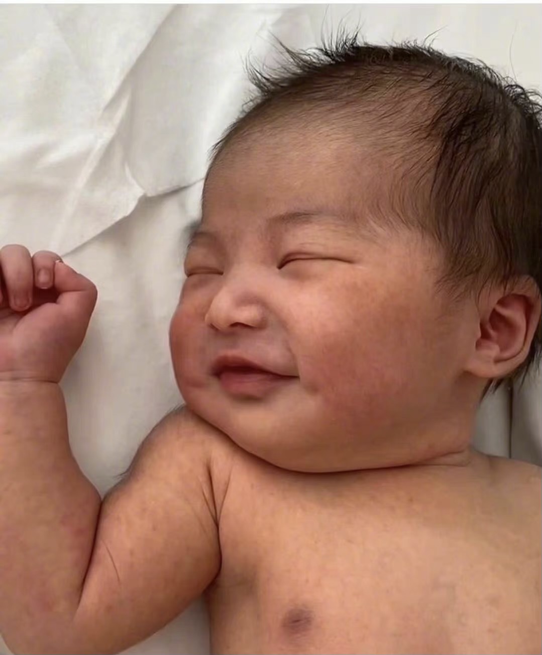 八位已经生过孩子的女明星,女神生下六个小女孩