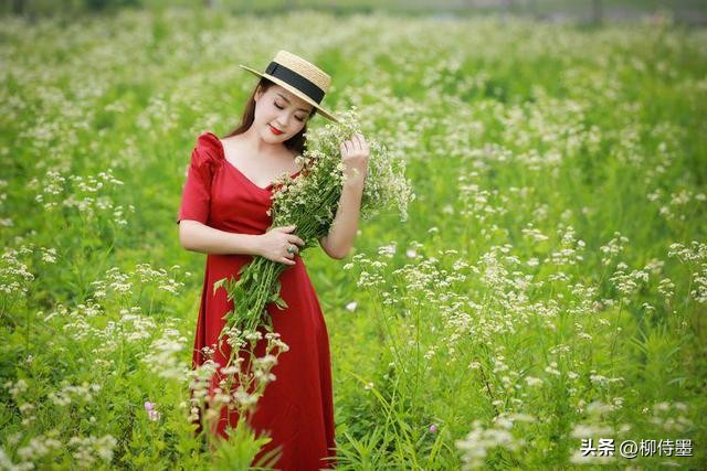 女士拍照的姿势和技巧,各种年龄段最爱的拍照姿势