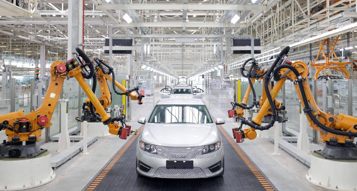 负债两万亿的许家印还能翻身吗,身处困境的许家印