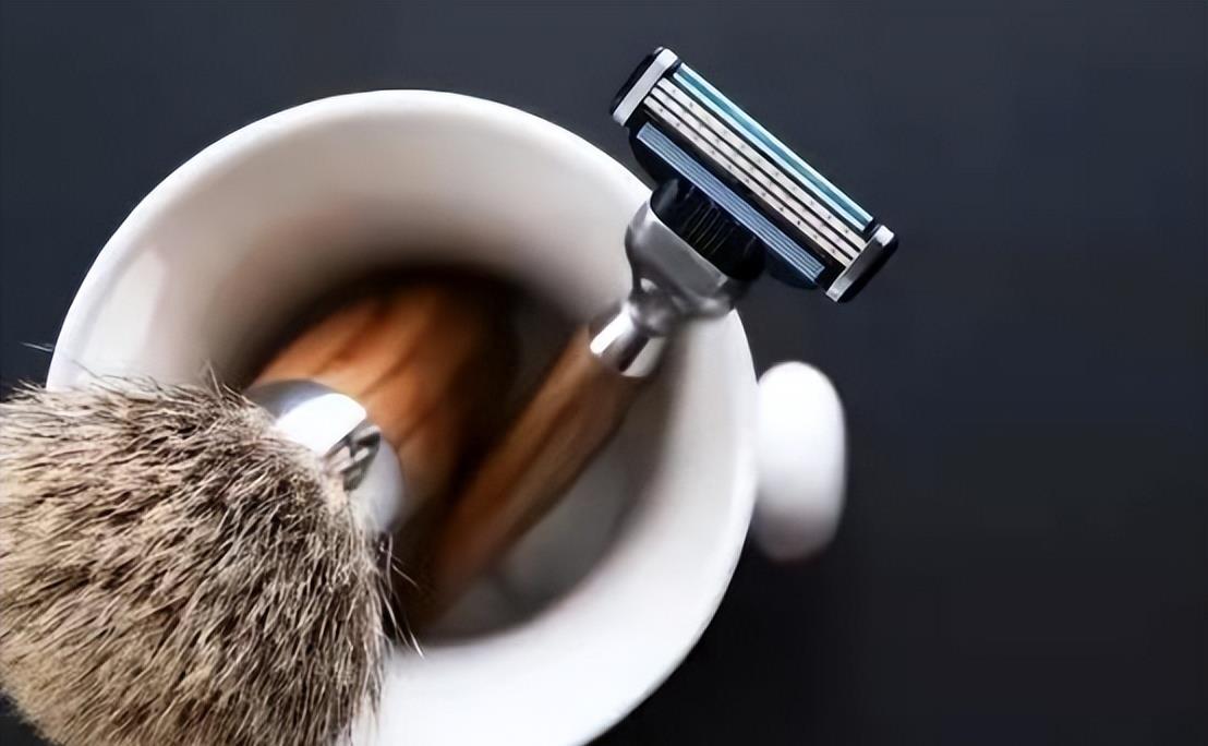 为什么有的人没有毛囊凸起,为什么有些人没毛