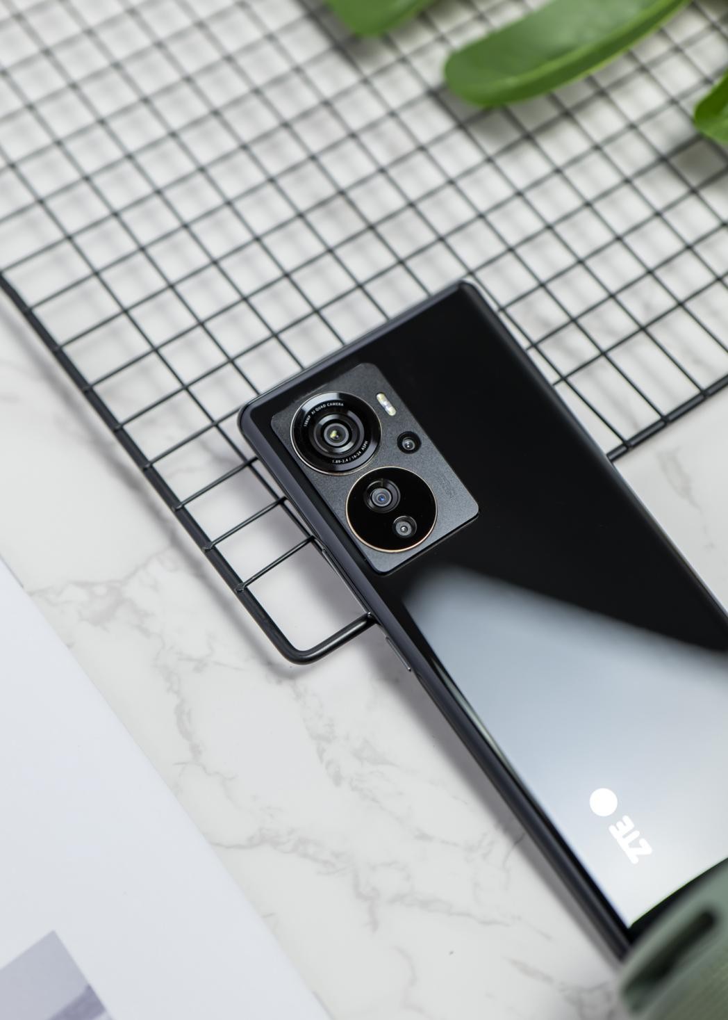 中兴axon40ultra和一加10pro哪个好,中兴axon40ultra与努比亚z40pro