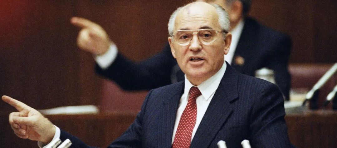 戈尔巴乔夫为什么对苏联这么好,戈尔巴乔夫对苏联的功过如何