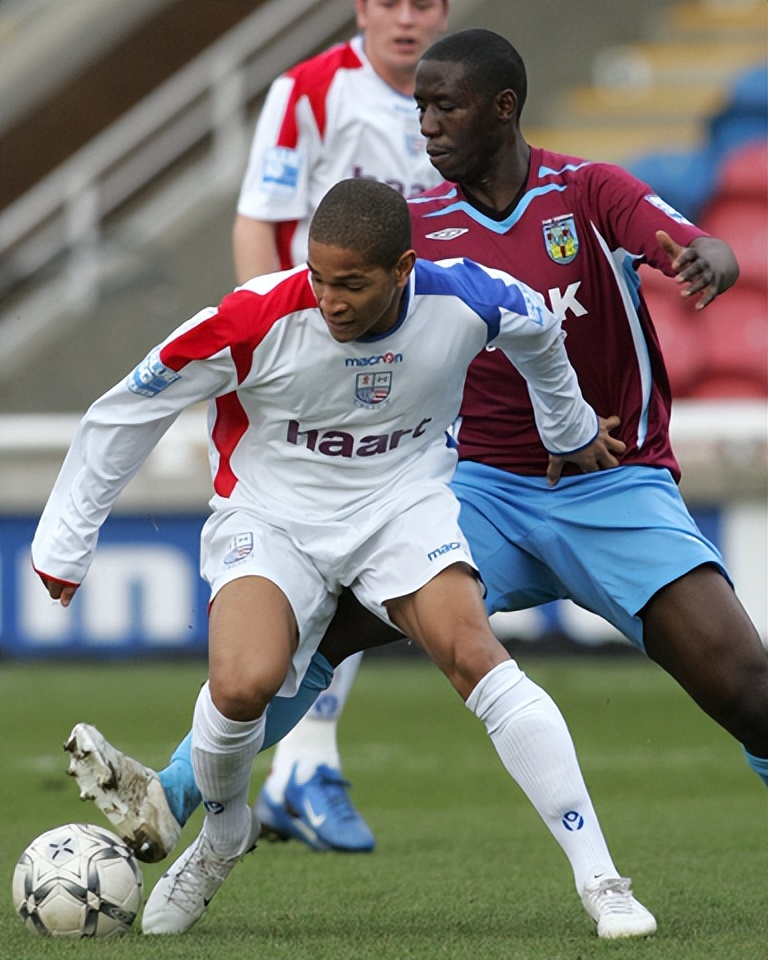 「怀旧英超」西蒙·杰克逊：流浪、坚守，加拿大男孩的足球岁月