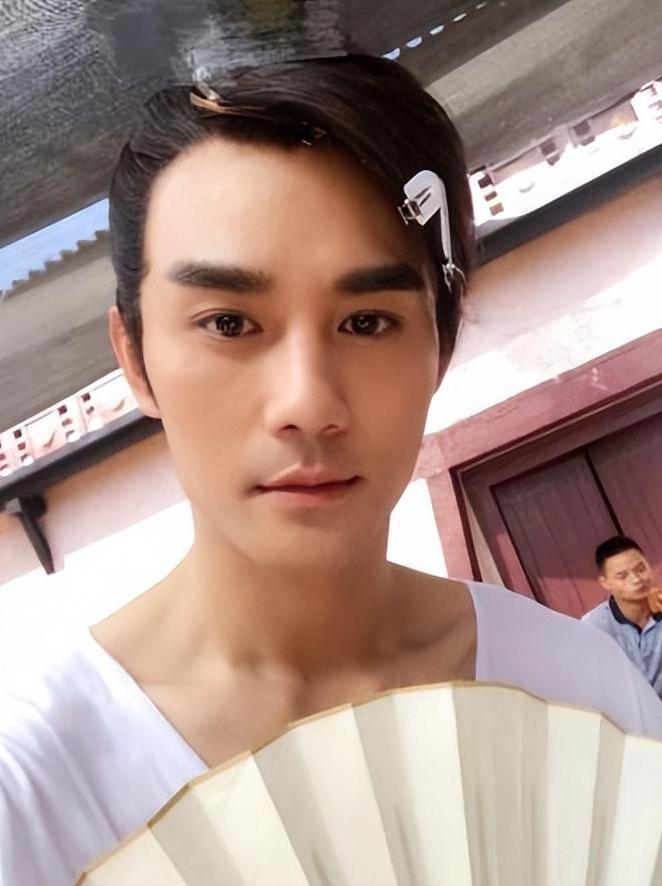 王凯谈患病经历视频,王凯爸爸什么病