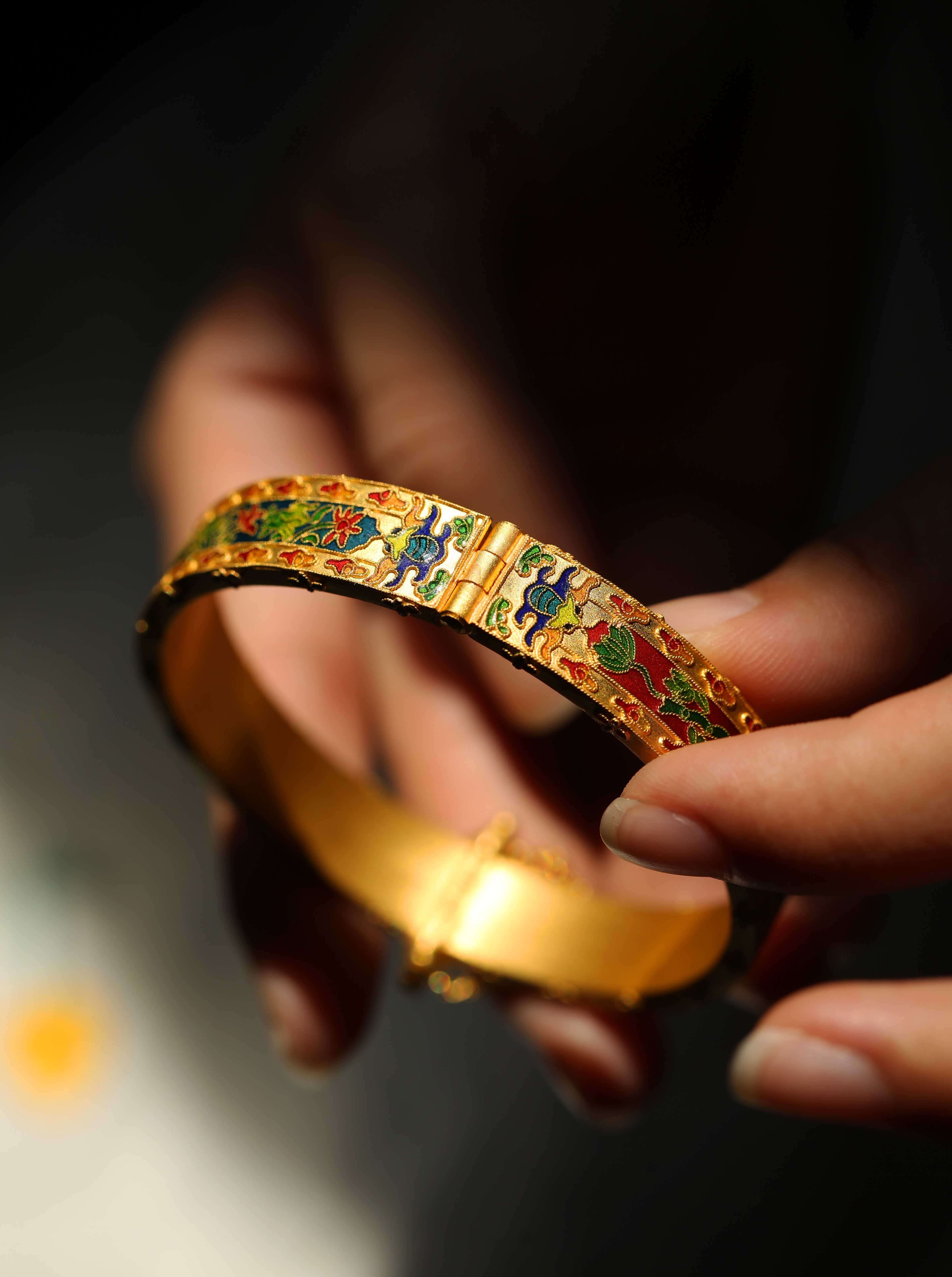 诠释古法黄金的高贵神韵,顶级黄金艺术