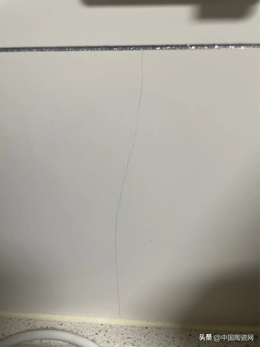 大牌子瓷砖开裂,大品牌瓷砖空鼓