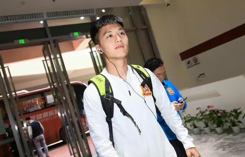 李铁武汉队,李铁武汉卓尔战绩