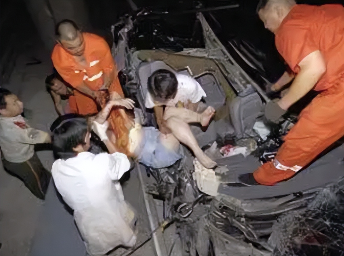 胡歌官宣结婚生女,胡歌官宣已婚得女喜讯