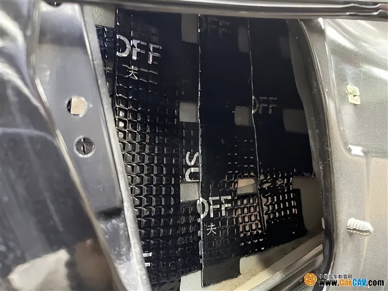 别克君威换密封条,别克君威隔音密封条