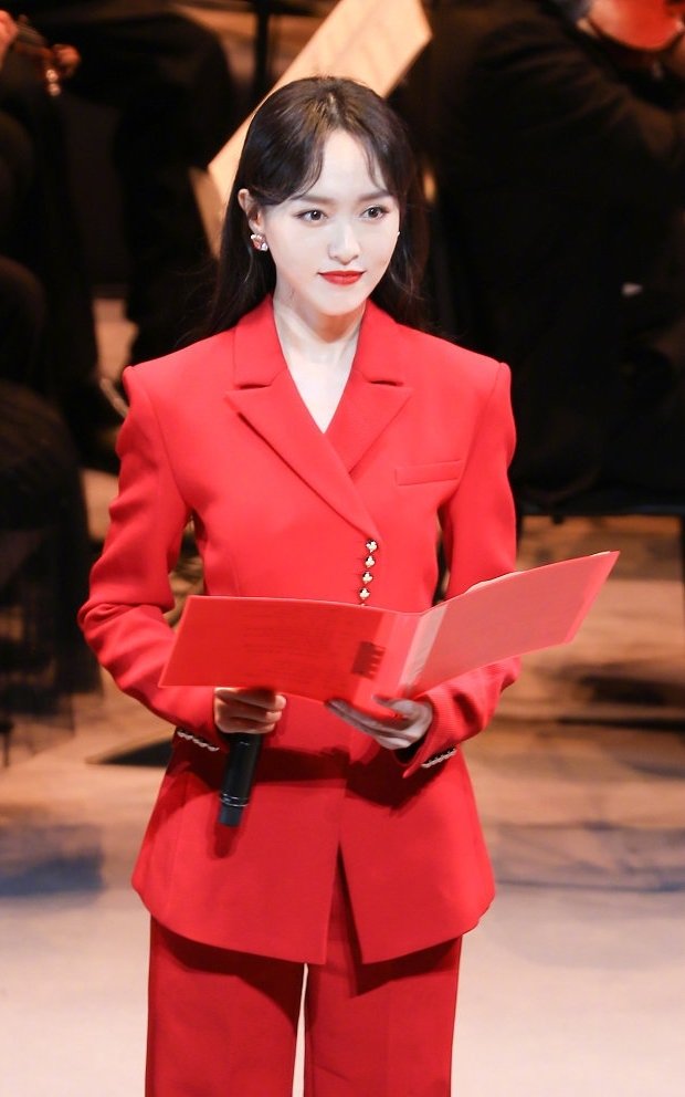 赵丽颖唐嫣短发图片,赵丽颖唐嫣哪个好看