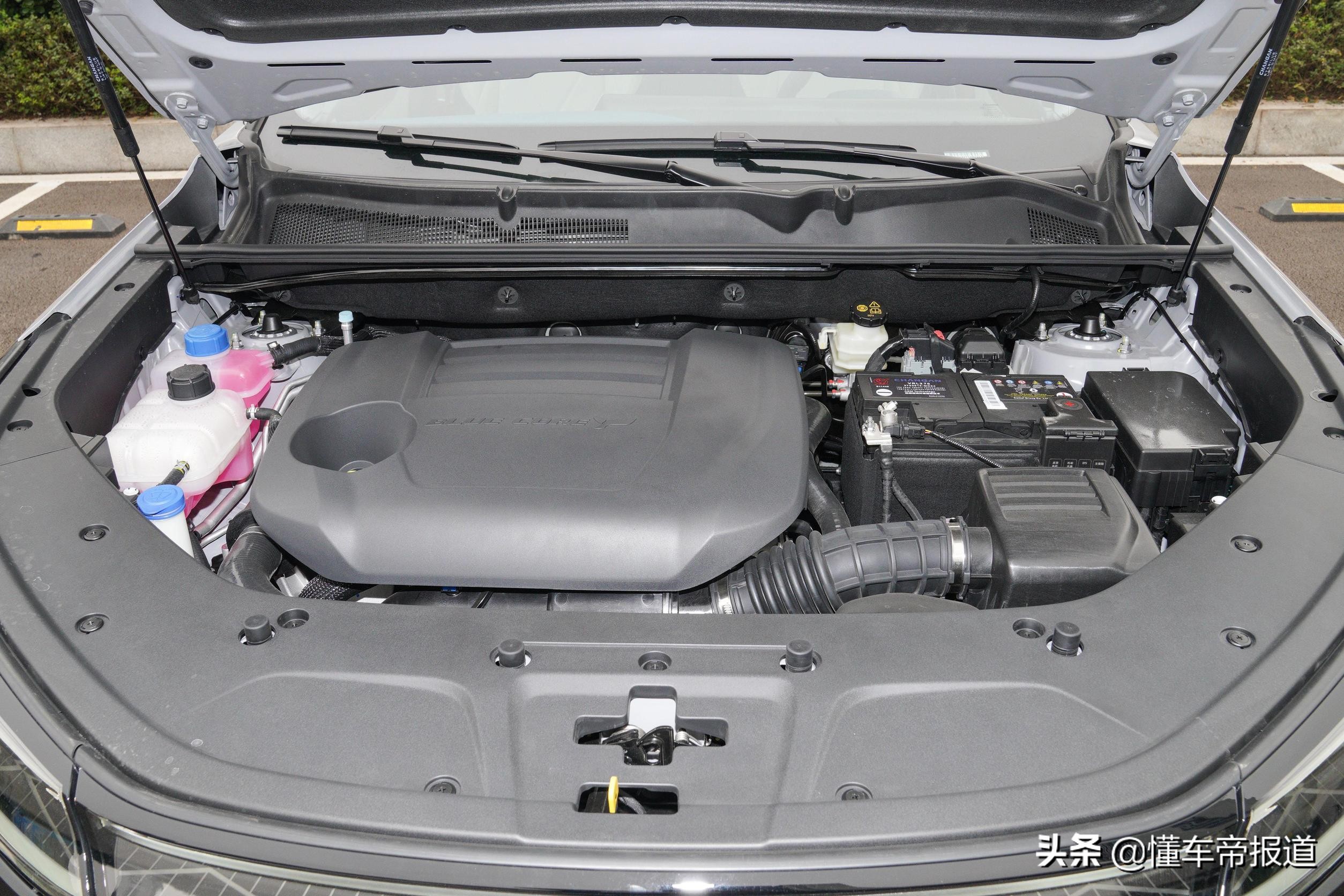 长安cs75plus1.5t自动豪华版,长安第二代cs75plus1.5尊贵零首付