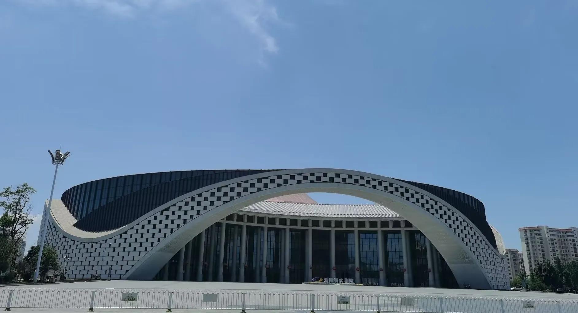 七彩云南之春城昆明,七彩云南四季春城