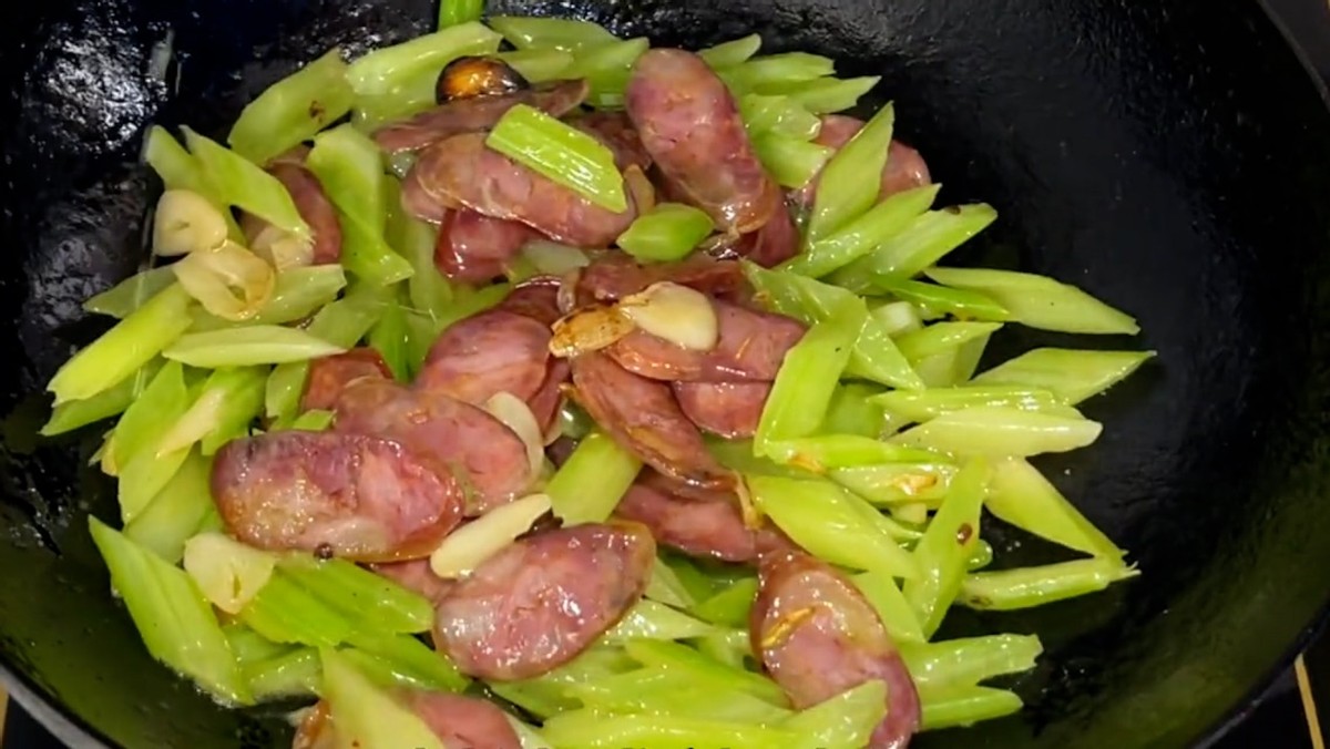 9种食物专治口臭,口气重口臭便秘怎么调理