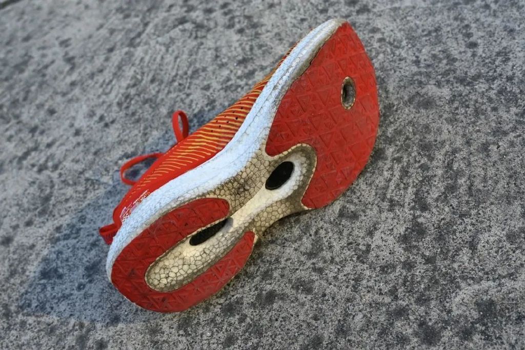 匹克up302.0测评,匹克碳板跑鞋up302.0