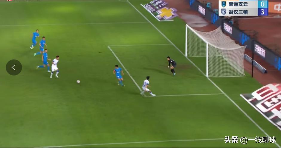 韦世豪慌了？两个进球都不屑庆祝，冷漠表情令球迷不解