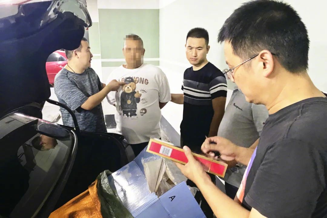 销售假烟不满二万元的处罚标准,销售假烟1万条量刑是多少