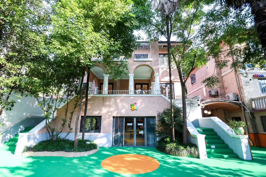 无法躺平的深圳妈妈：我从幼儿园起就等待这所顶流IB校开学