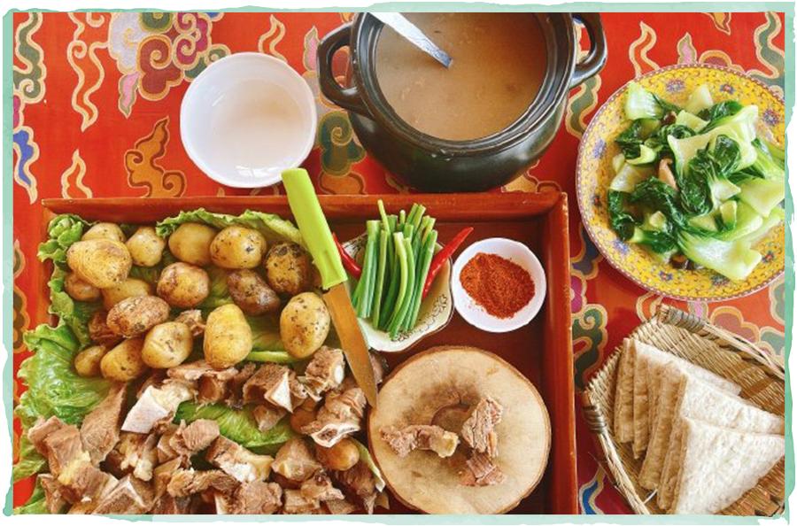 史上最苦亲子游，最惨时三人分一碗泡面！我为什么还要带年糕来？