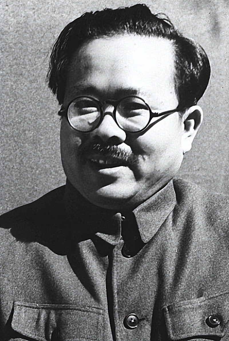 开国上将*世友许**病逝后，*小平邓**为何批示：不召开追悼会，不立墓碑