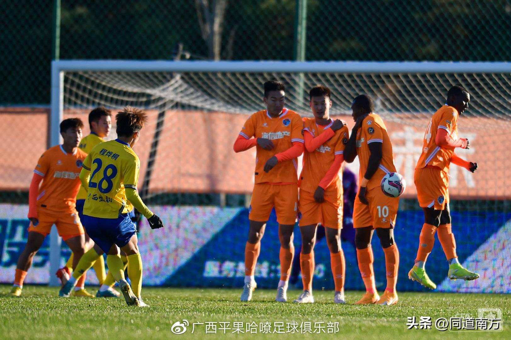 董一凡单刀球扑救,董一凡长春亚泰扑救