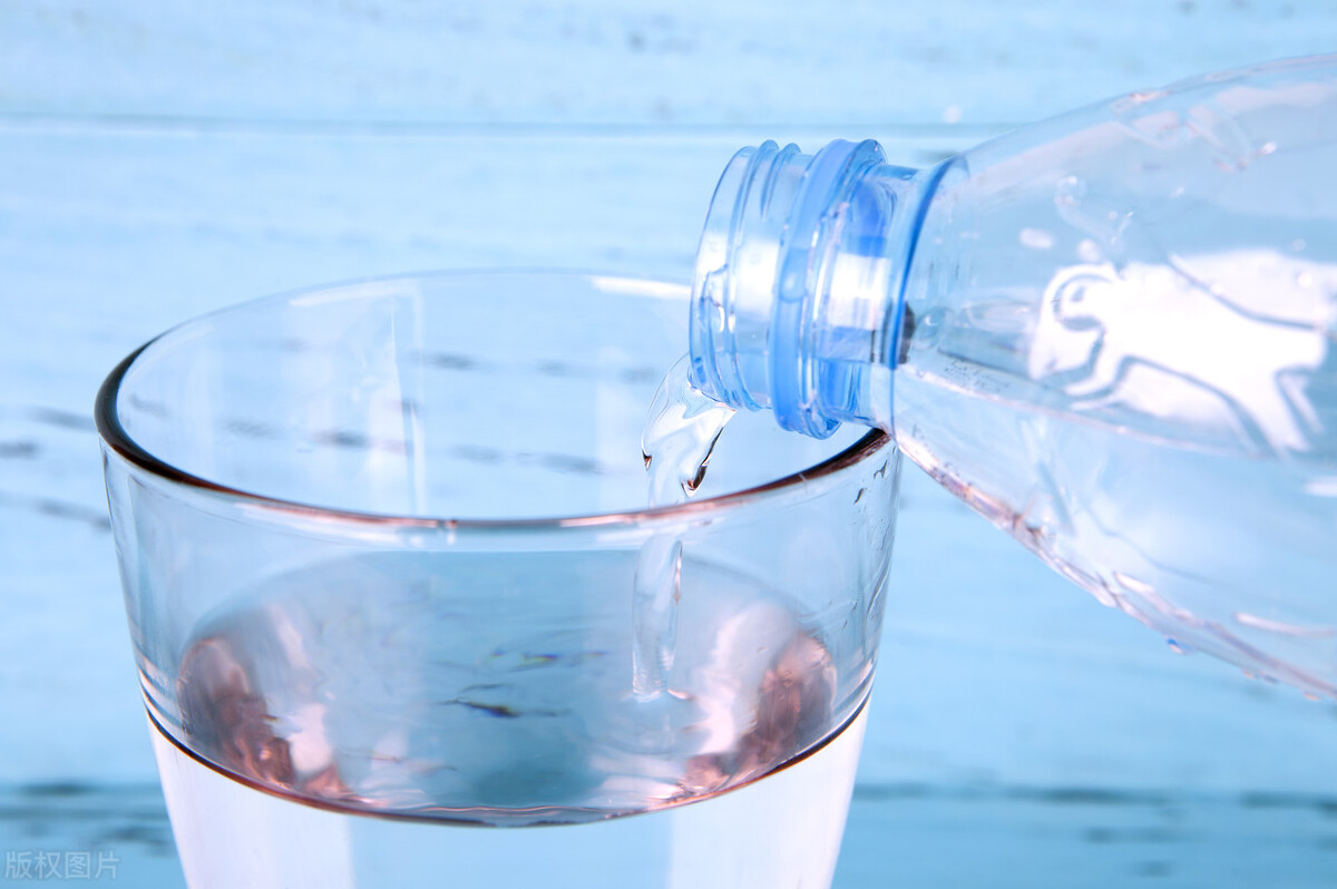 手被502胶水粘住了怎么办教你一招,当手被502胶水粘住了怎么办