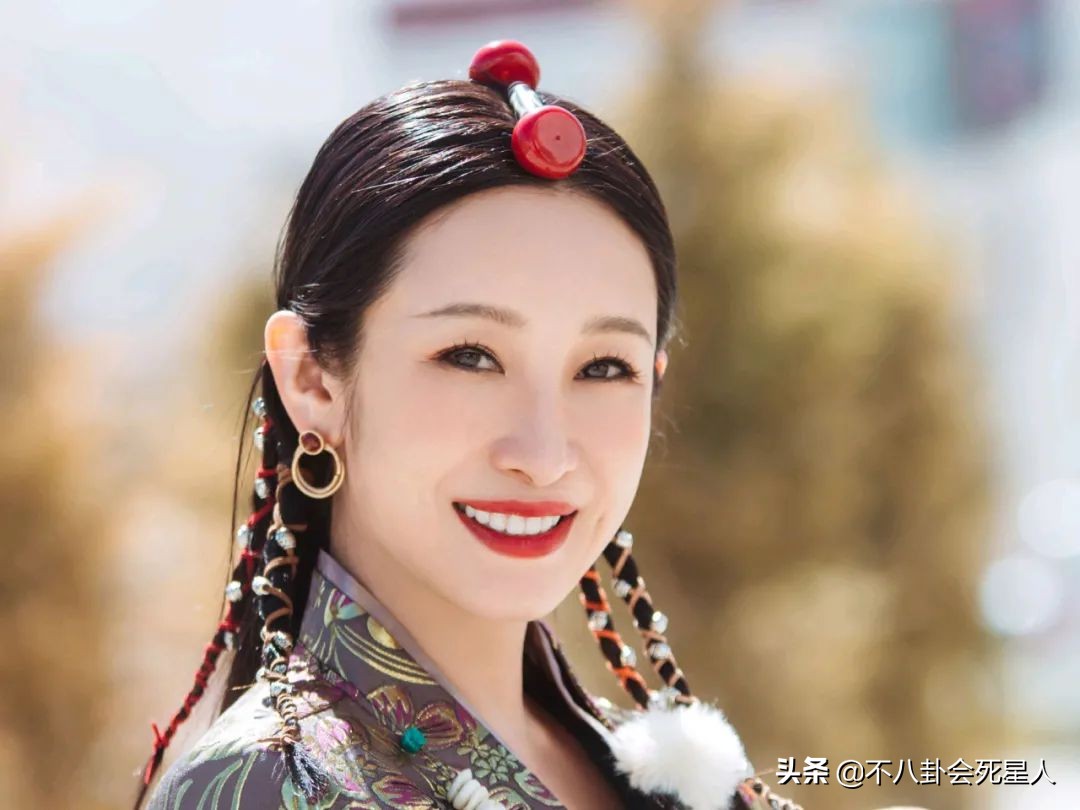 第一眼“丑”，第二眼好看，这7位女星颜值是个谜