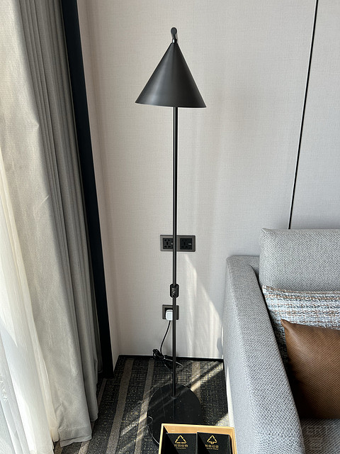 窗含西岭千秋雪成都环球中心雪山,窗含西岭千秋雪魅力成都