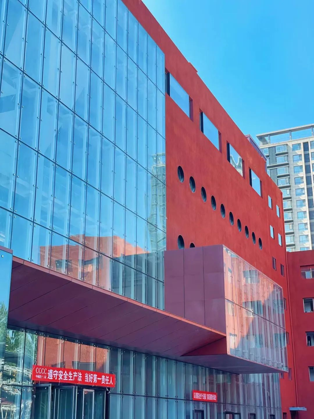 越界锦荟园5号楼,越界锦荟园工业园位置