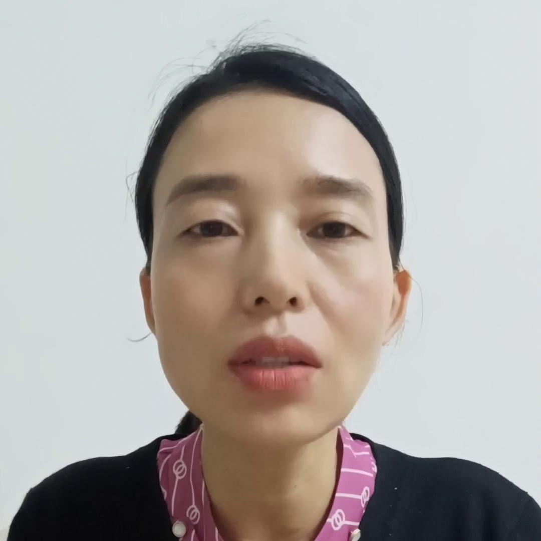 赚钱的技巧说穿了就是赚钱的点子,不要谈理想谈钱赚钱才是硬道理