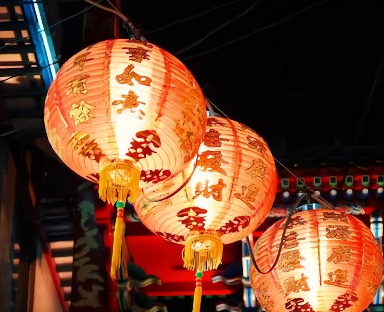 国庆节名家经典歌颂祖国的诗词,国庆节献给祖国的诗