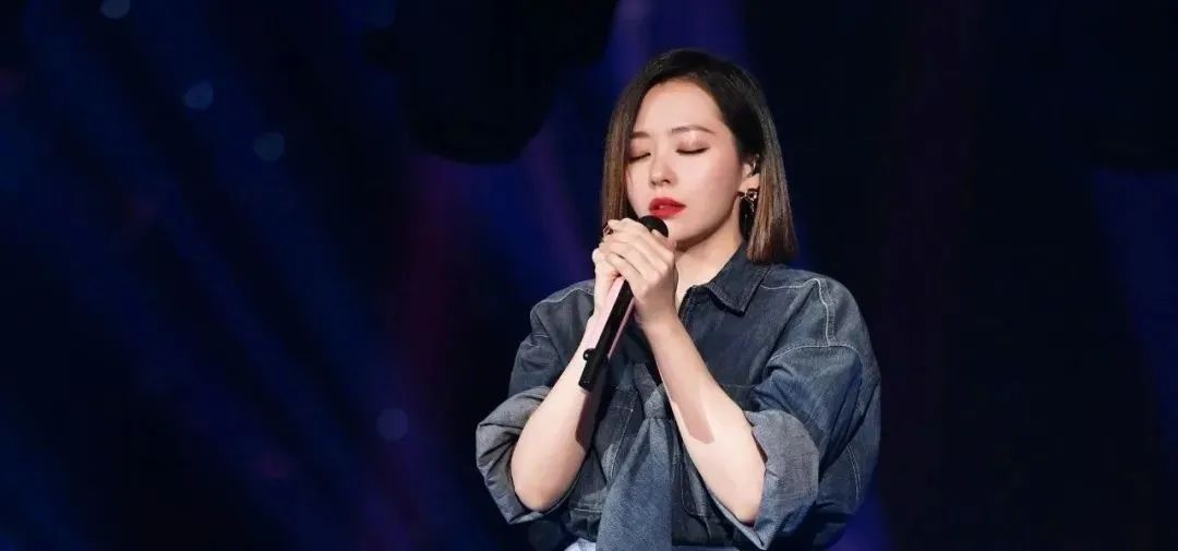 张靓颖为主动染新冠道歉,张靓颖称其主动染新冠