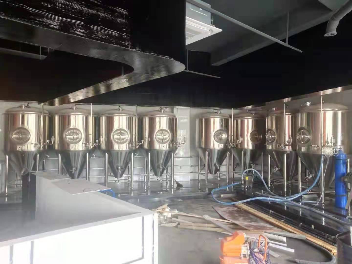 黄岛500l自酿啤酒设备厂家,济南500升自酿啤酒设备生产厂家