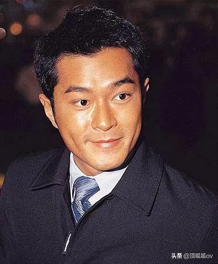 国家点名表扬的8位明星小视频,被央视点名表扬的年轻明星