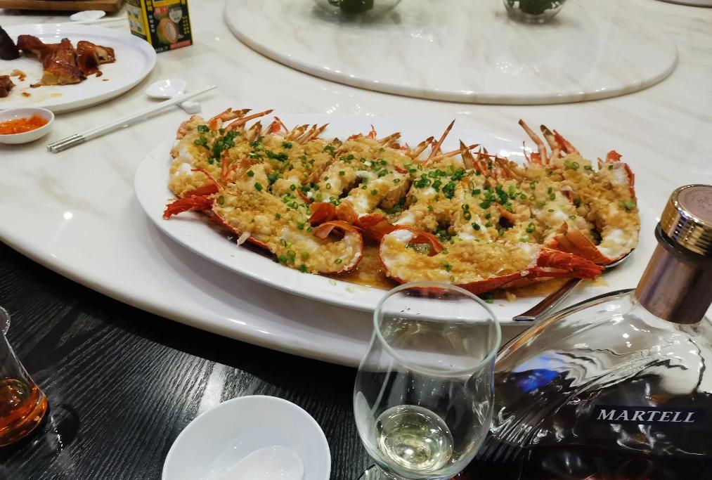 xo洋酒主要是什么酿造的,真正的xo洋酒什么样