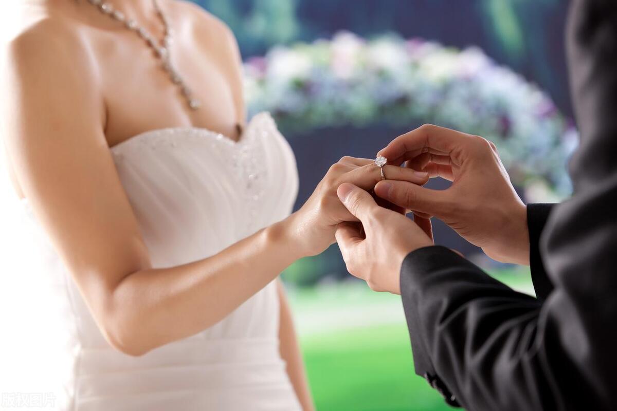 钻石保值吗比黄金保值吗,钻石保值吗有回收的吗