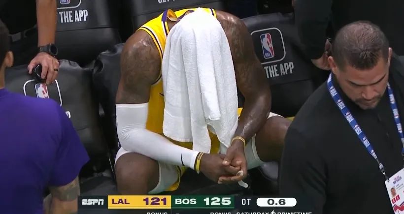 36胜2负！裁判回应离谱漏判！上次见这么大争议还是“勇不出界”