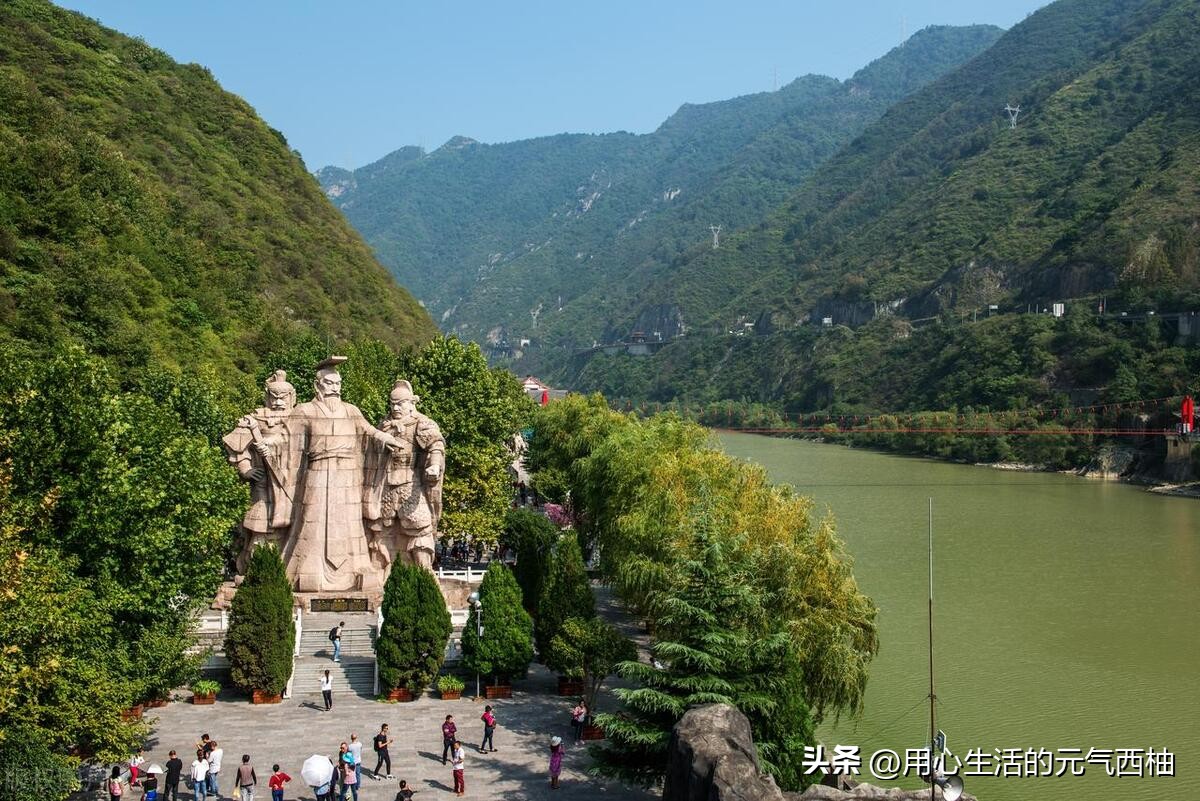 甯︿綘鐜╄浆姹変腑缇庢櫙,甯︿綘鐜╄浆椁愰ギ