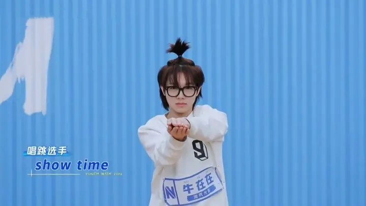 芒果台短剧《族长的赘婿》热播：霸道总裁变赘婿，青春偶像挑大梁