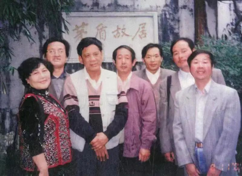 杨清江|钟情于故事，谋篇布局匠心独运，尽显大师功力！