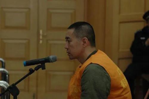 最牛黑老大作案,最牛黑老大视频