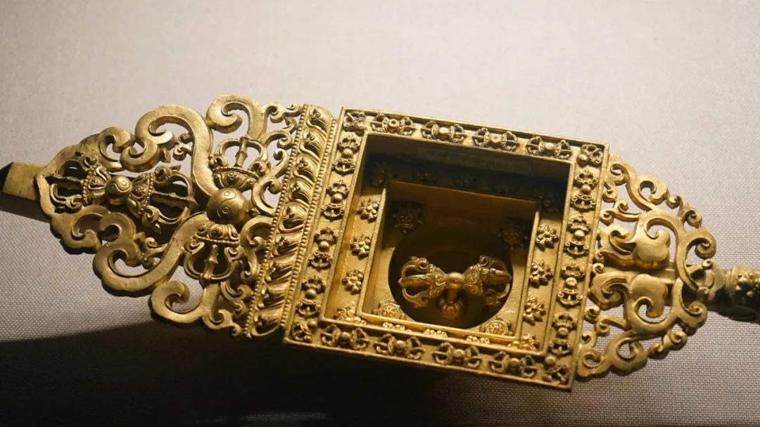 夏日炎炎，学康熙乾隆爷孙上越秀山避暑去