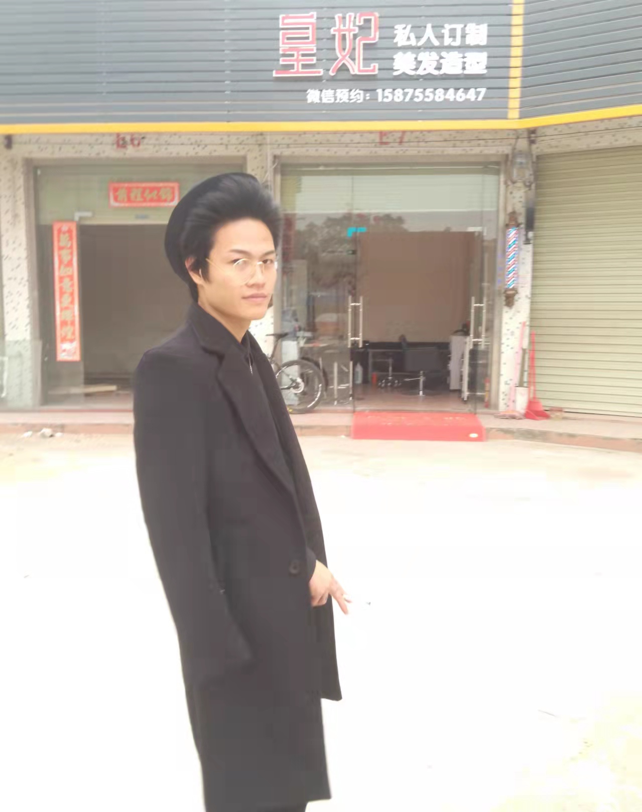 “玩不起房和车，只能玩头发”：曾经的“杀马特少年”去哪儿了？