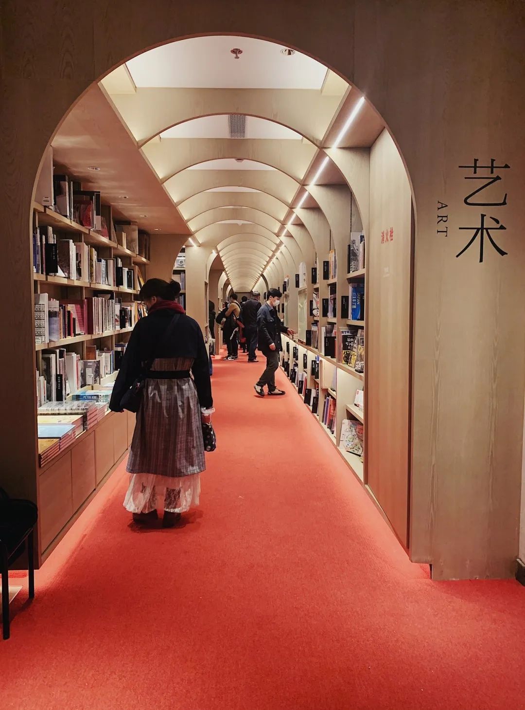 灏忓竷鎽勫奖鍥㈤槦,灏忓竷鎽勫奖