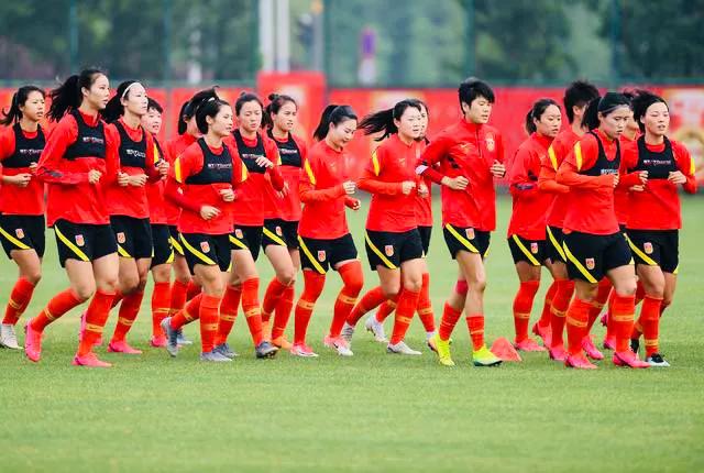 下下签！中国女足与朝鲜韩国泰国同组晋级2024巴黎奥运会难上加难