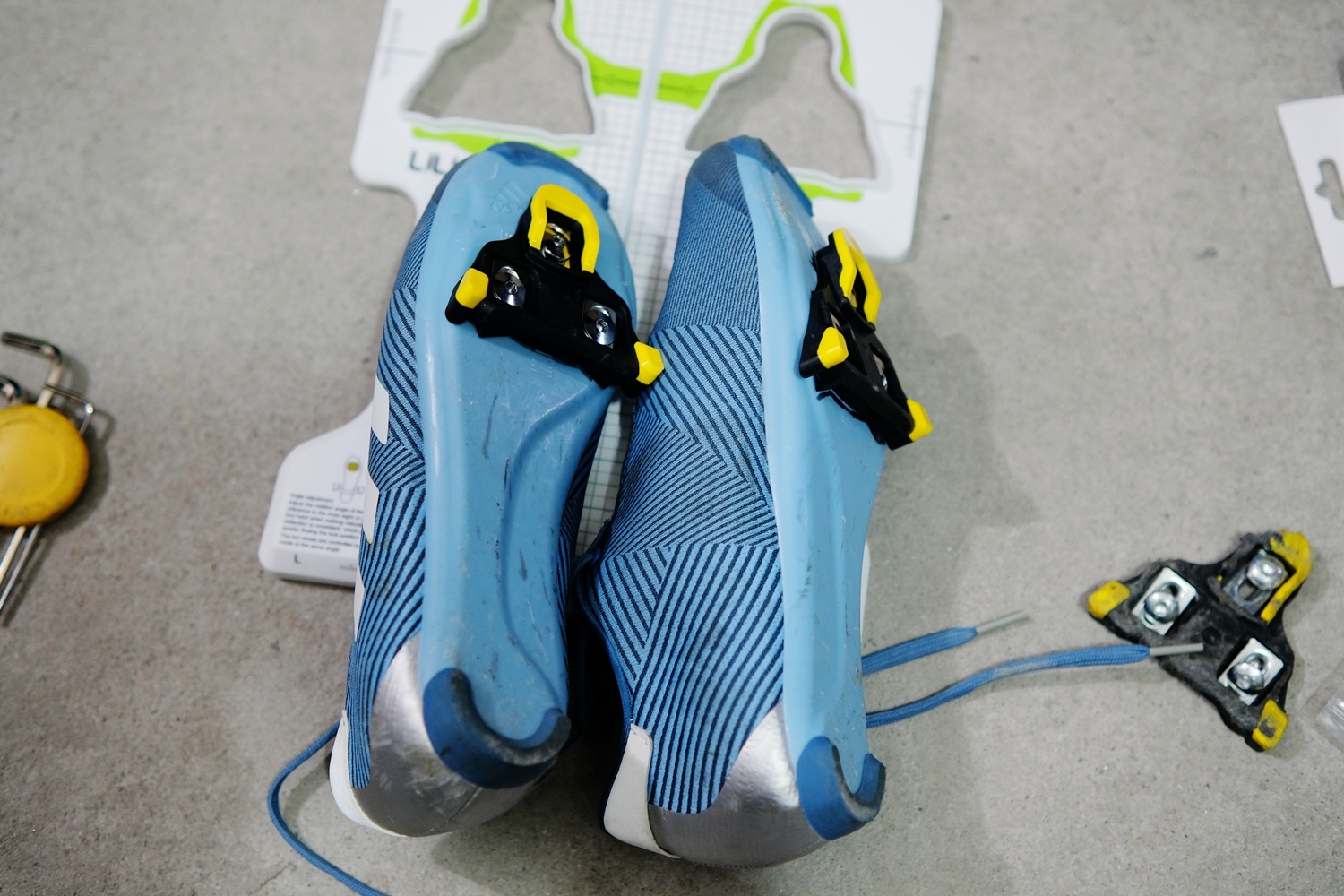 新手骑行无锁骑行鞋,自锁紧骑行鞋