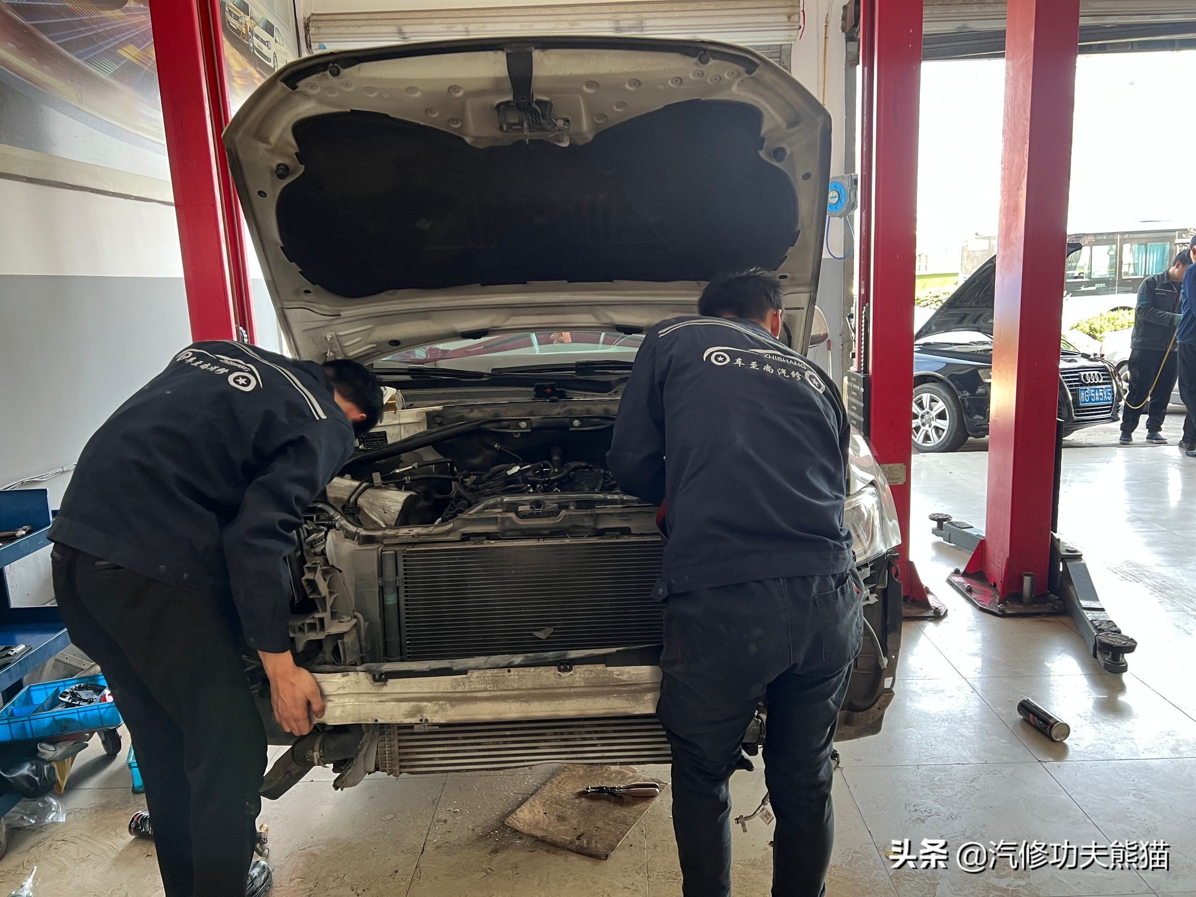 奥迪q5二手车烧机油,q5二手车大修翻新