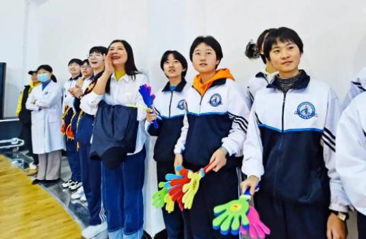 辽宁最低调的一所大学,辽宁鞍山的育才中学