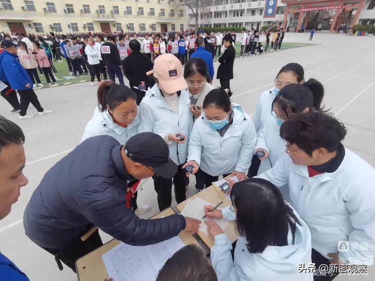 刘台庄镇初级中学运动会,刘寨镇初级中学红歌比赛